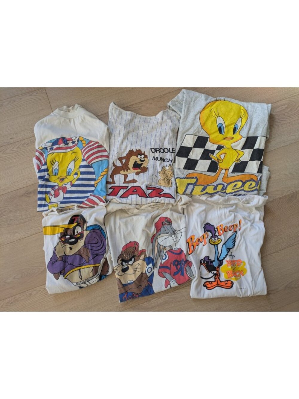 Vintage 80s 90s Looney Toons T Shirts Lot L Tweety Taz Bugs Bunny Road Runner
